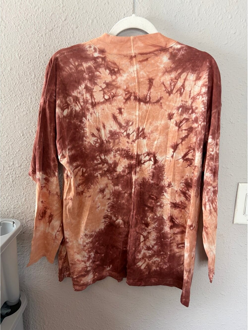 We The Free Be Free Tie Dye Tee Long Sleeve size XS oversized - Picture 3 of 7
